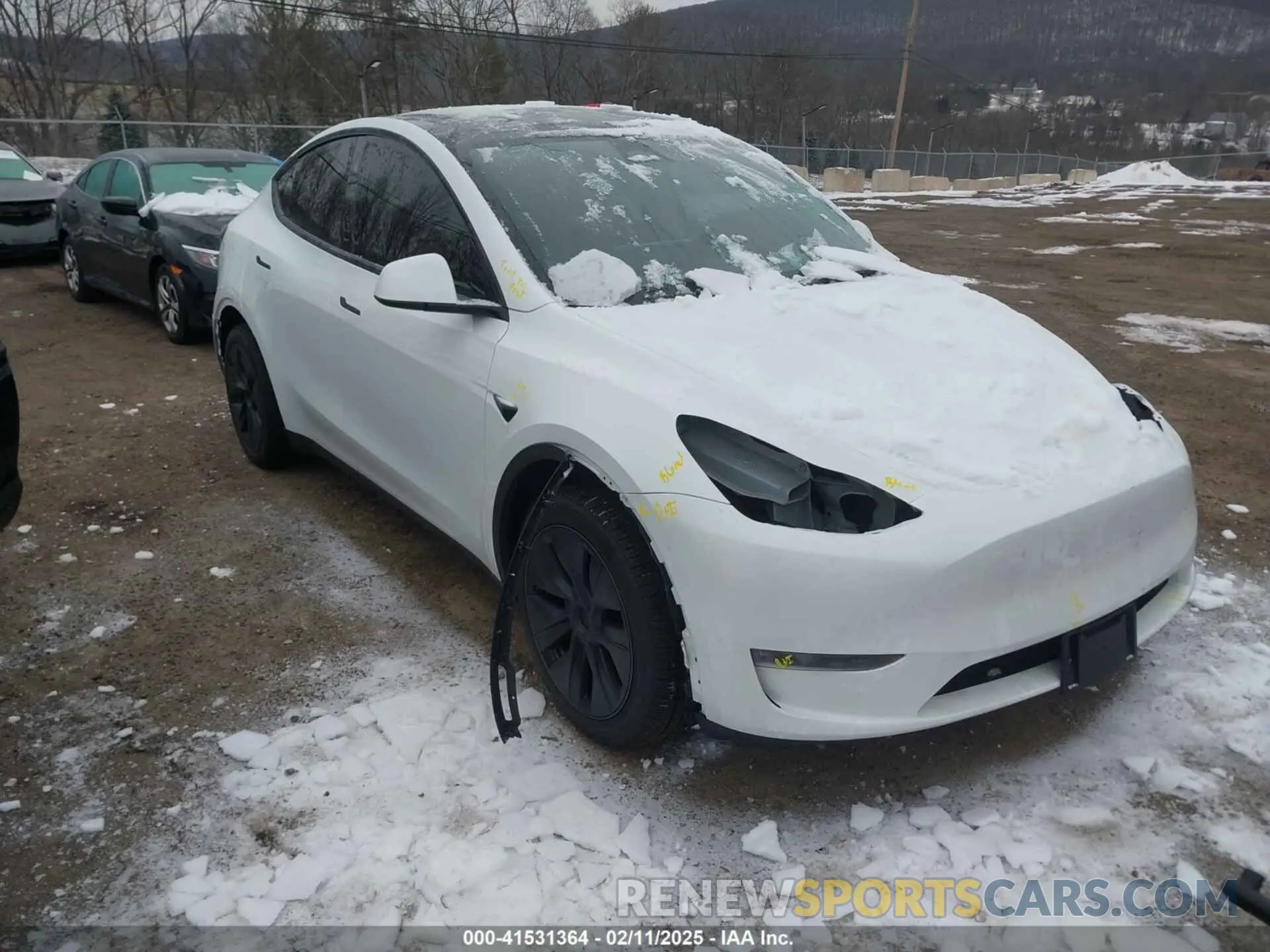 1 Photograph of a damaged car 7SAYGDEE5RA326577 TESLA MODEL Y 2024