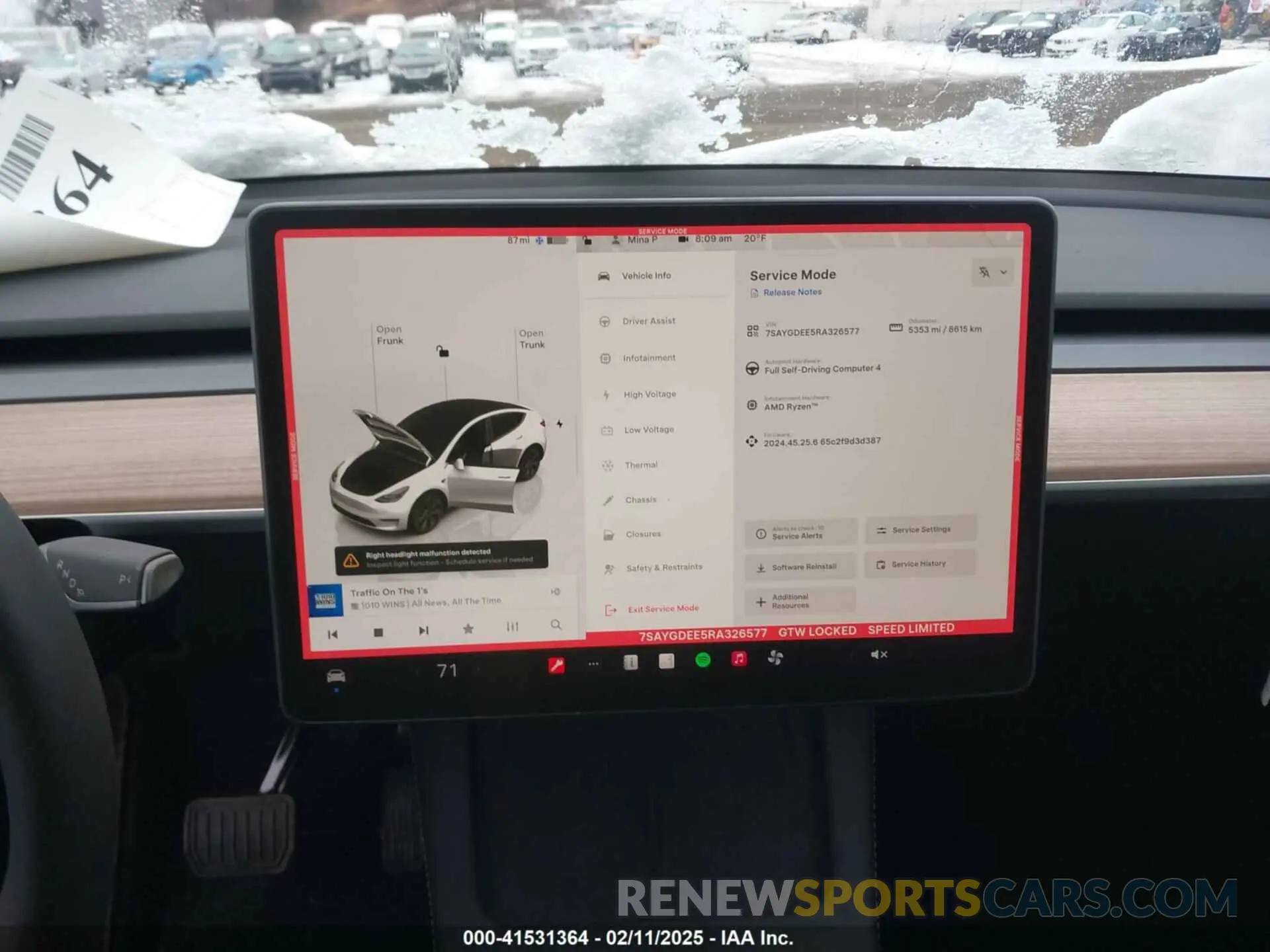 18 Photograph of a damaged car 7SAYGDEE5RA326577 TESLA MODEL Y 2024