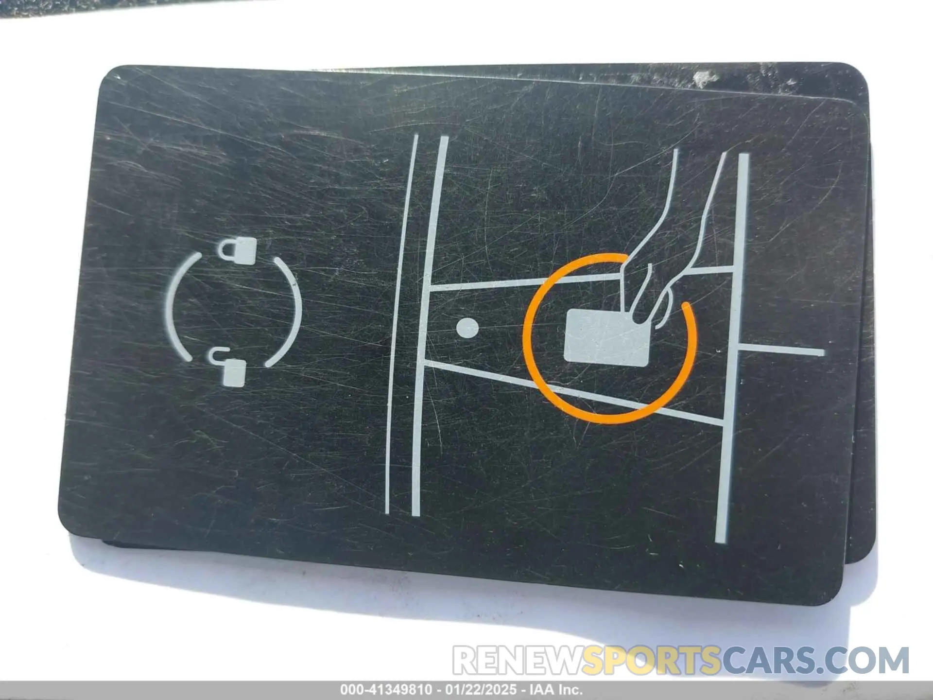 11 Photograph of a damaged car 7SAYGDEE5RF004220 TESLA MODEL Y 2024