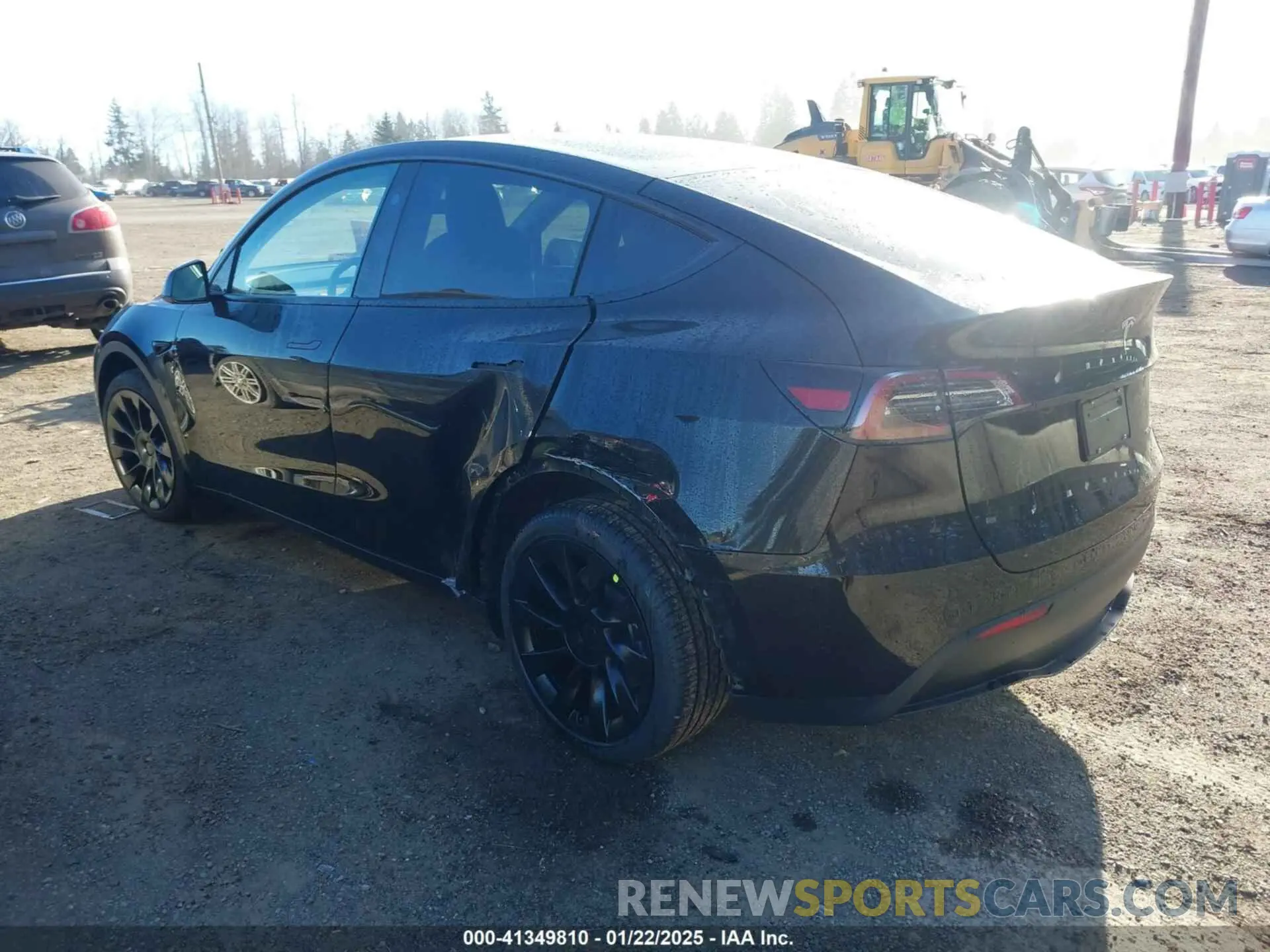 3 Photograph of a damaged car 7SAYGDEE5RF004220 TESLA MODEL Y 2024