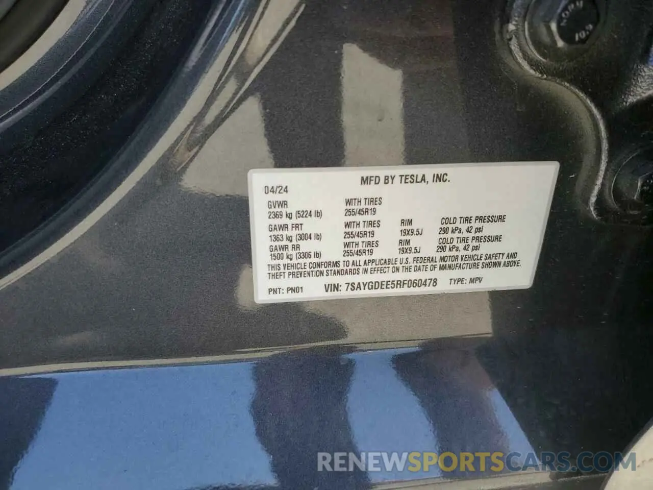 12 Photograph of a damaged car 7SAYGDEE5RF060478 TESLA MODEL Y 2024
