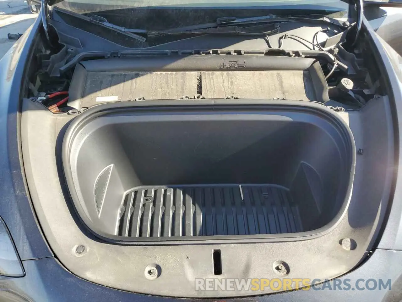 13 Photograph of a damaged car 7SAYGDEE5RF068449 TESLA MODEL Y 2024