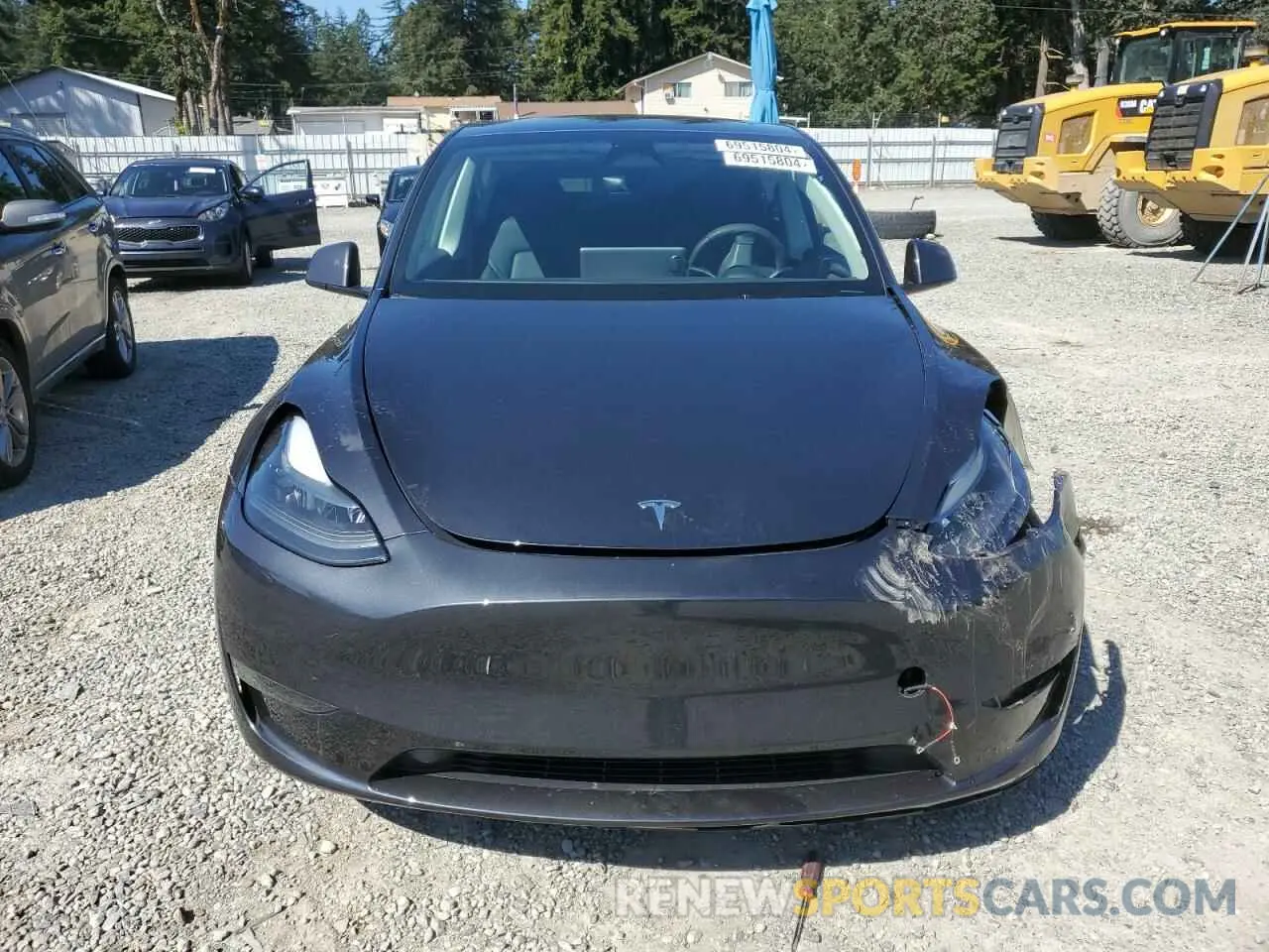 5 Photograph of a damaged car 7SAYGDEE5RF071206 TESLA MODEL Y 2024