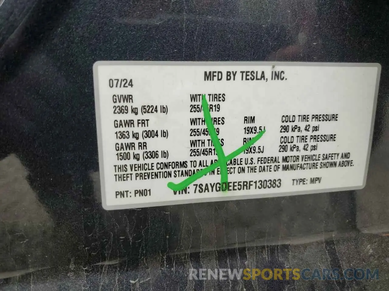 14 Photograph of a damaged car 7SAYGDEE5RF130383 TESLA MODEL Y 2024