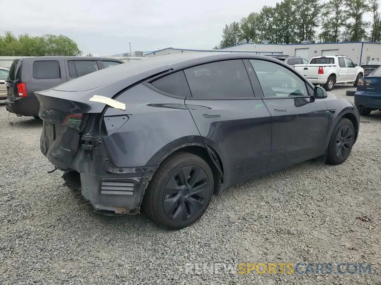 3 Photograph of a damaged car 7SAYGDEE5RF130383 TESLA MODEL Y 2024