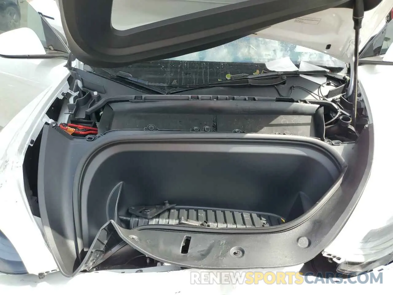 11 Photograph of a damaged car 7SAYGDEE5RF131663 TESLA MODEL Y 2024