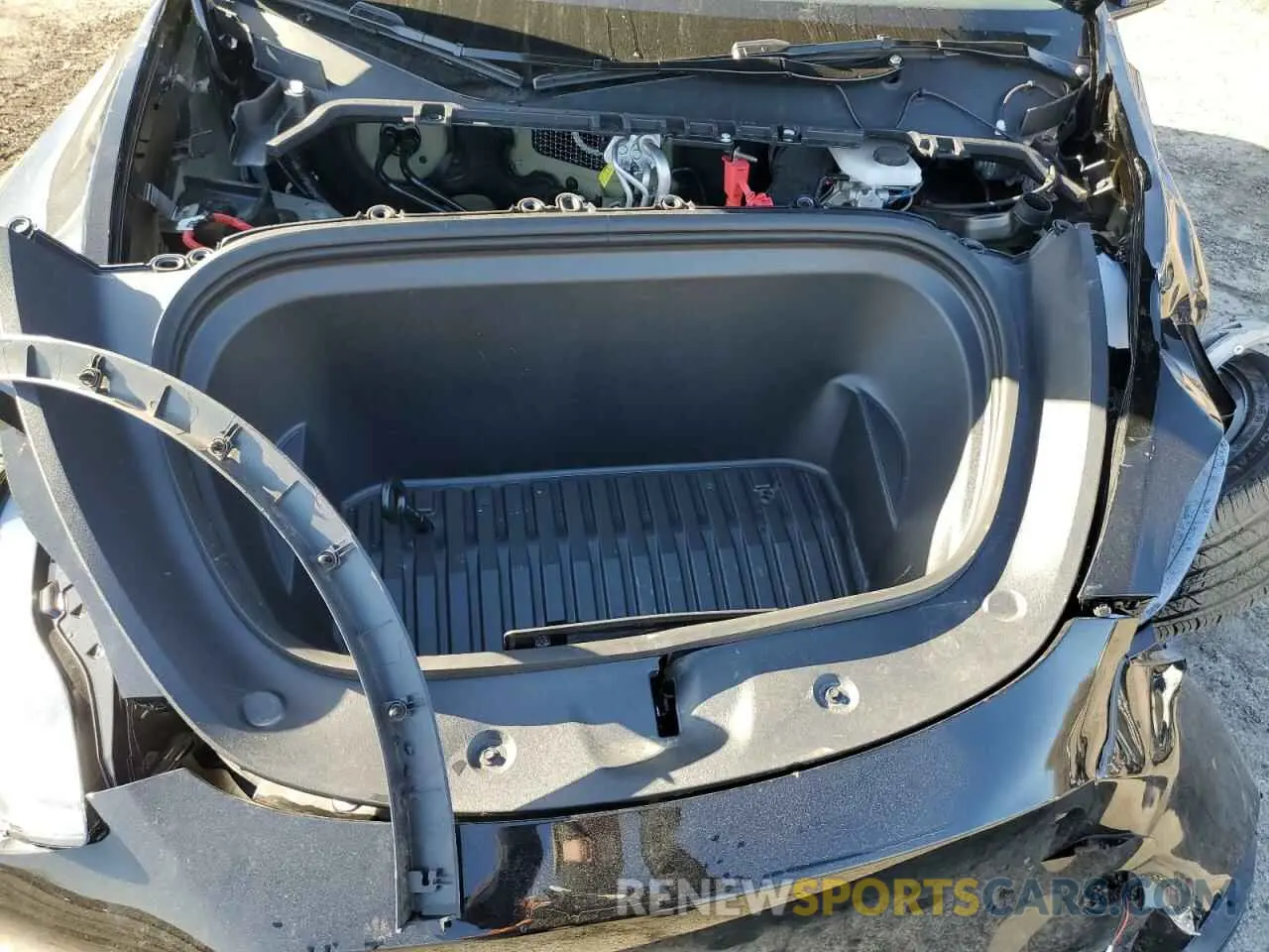 13 Photograph of a damaged car 7SAYGDEE5RF157597 TESLA MODEL Y 2024