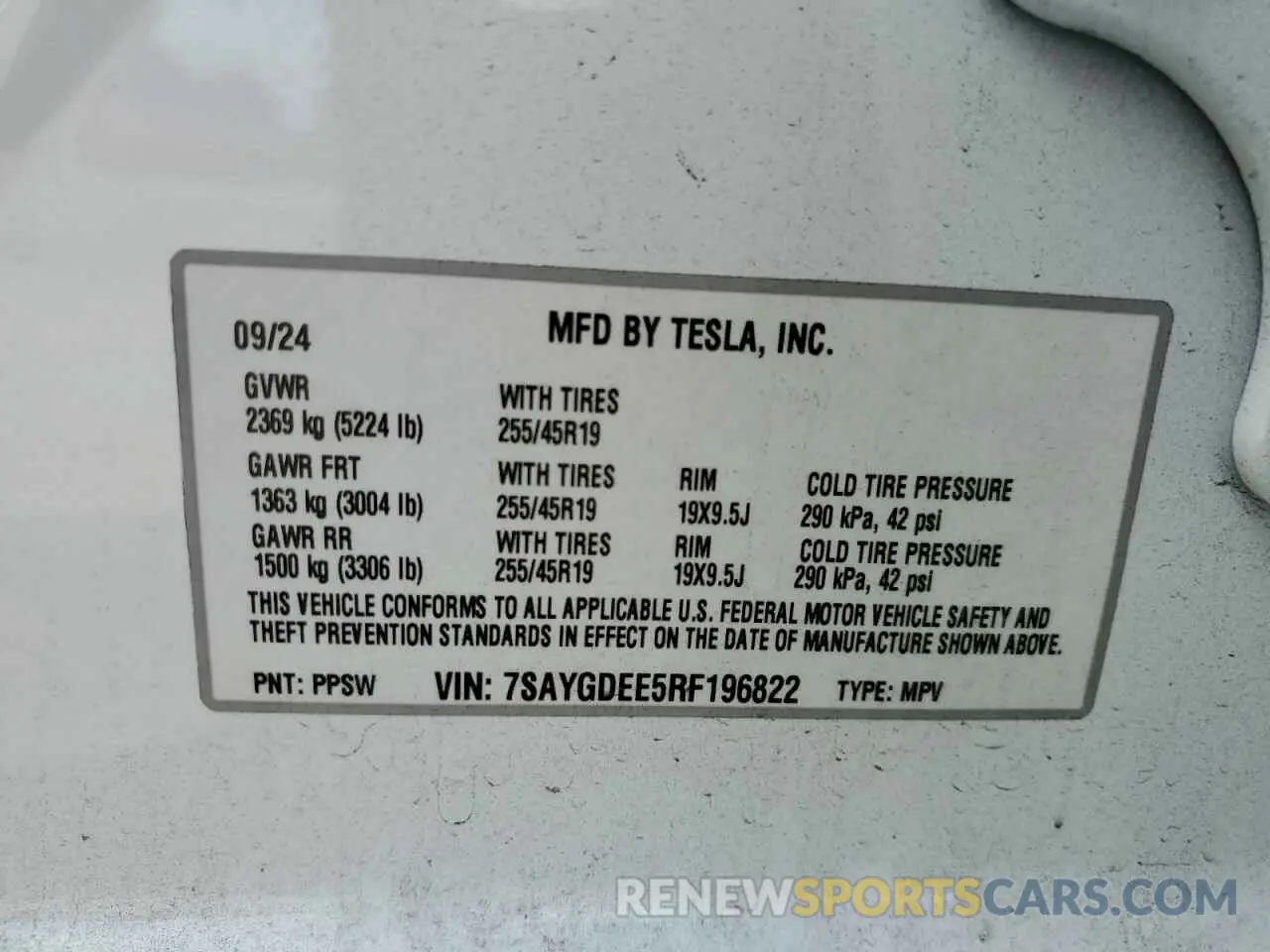 13 Photograph of a damaged car 7SAYGDEE5RF196822 TESLA MODEL Y 2024