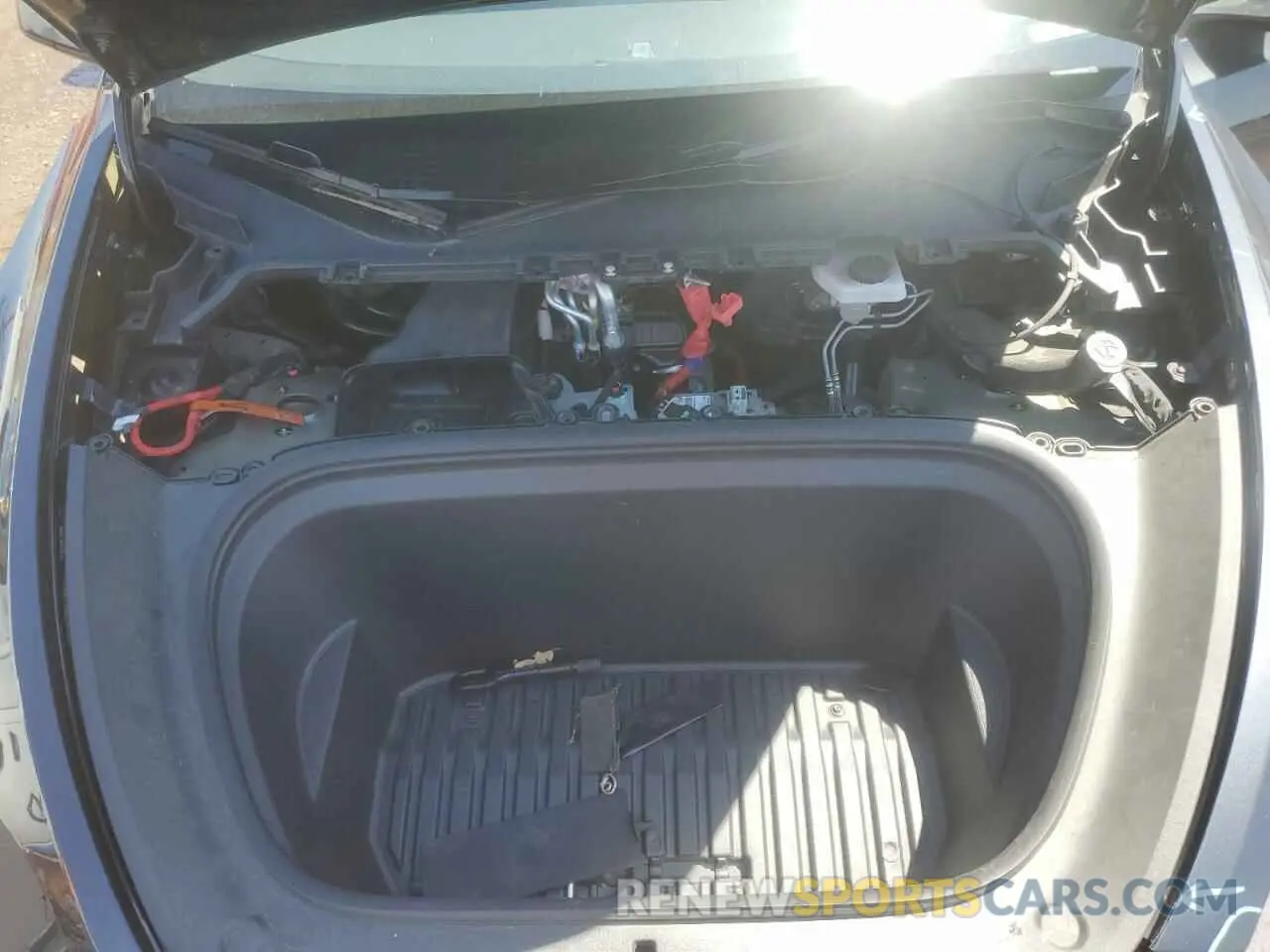 11 Photograph of a damaged car 7SAYGDEE6RA221773 TESLA MODEL Y 2024