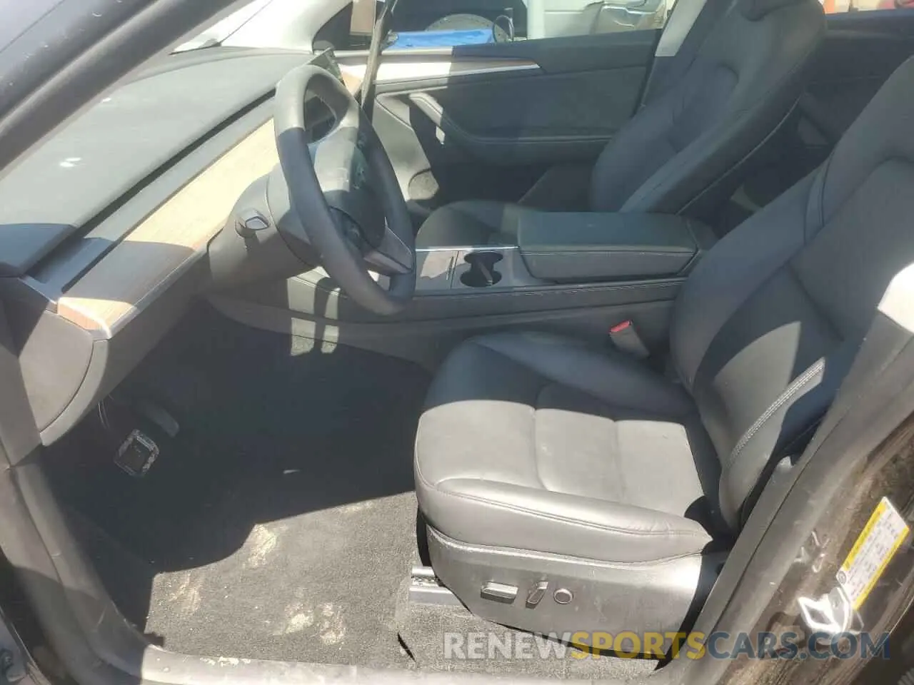 7 Photograph of a damaged car 7SAYGDEE6RA221773 TESLA MODEL Y 2024