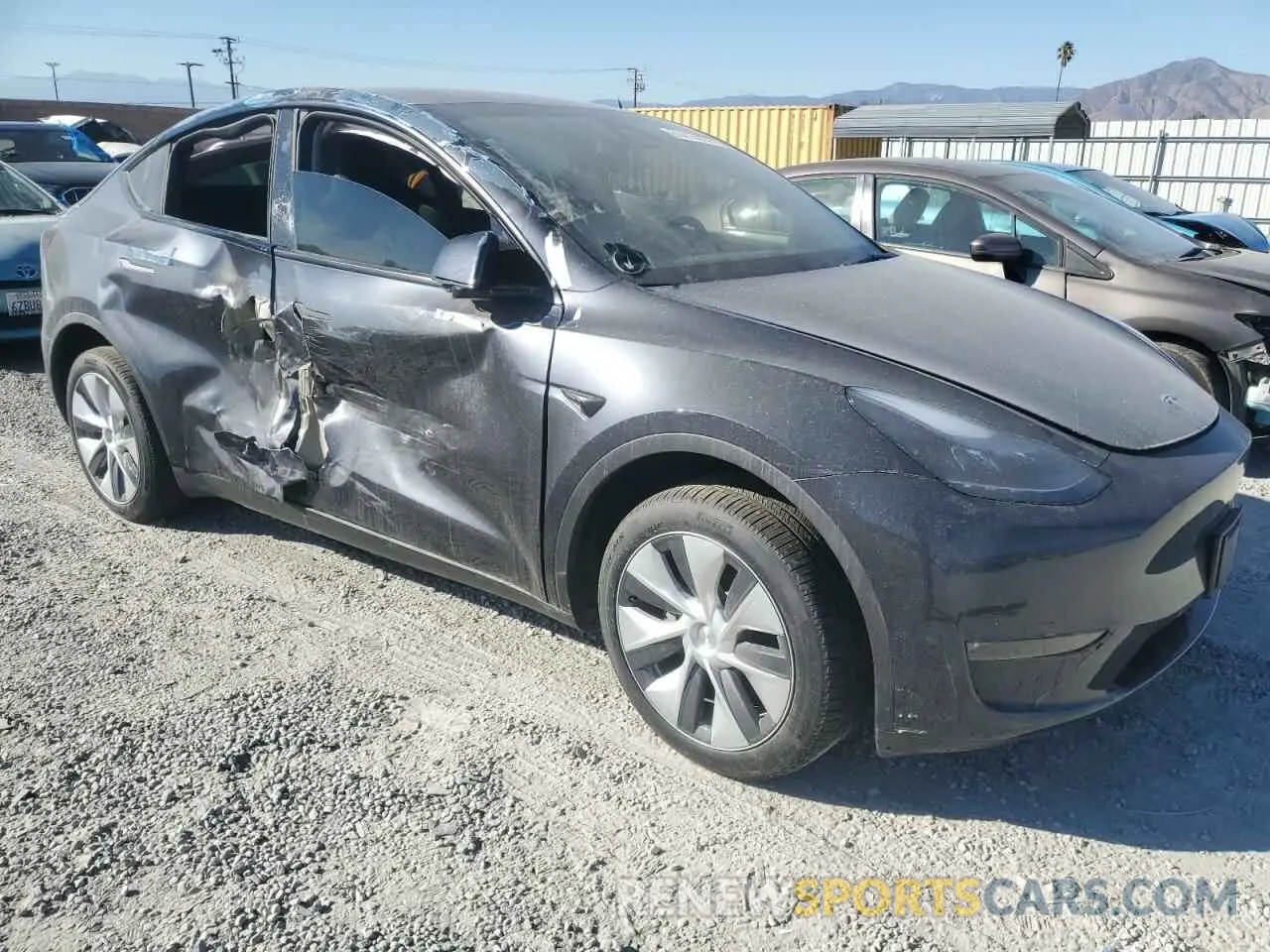 4 Photograph of a damaged car 7SAYGDEE6RA224771 TESLA MODEL Y 2024
