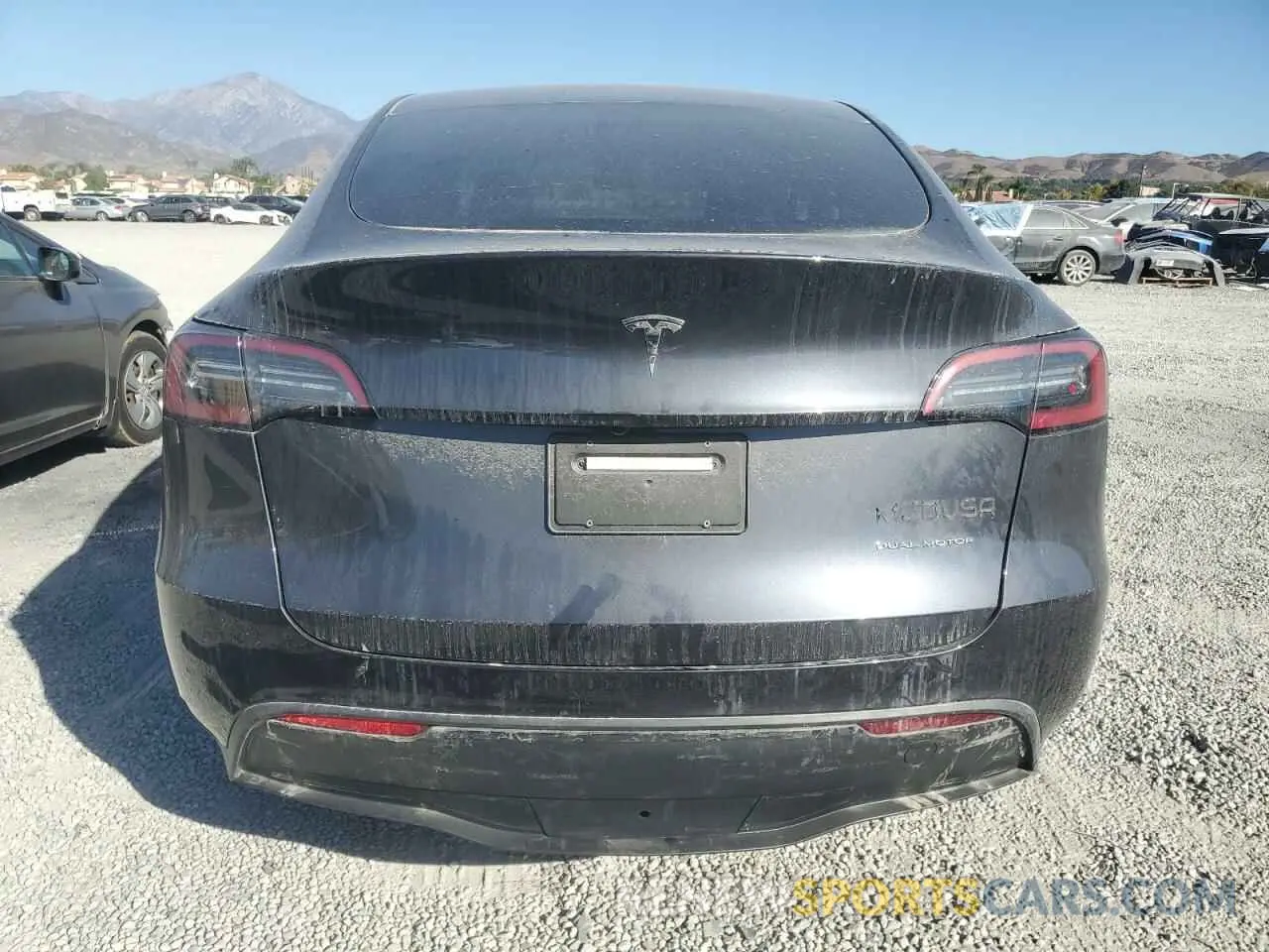 6 Photograph of a damaged car 7SAYGDEE6RA224771 TESLA MODEL Y 2024