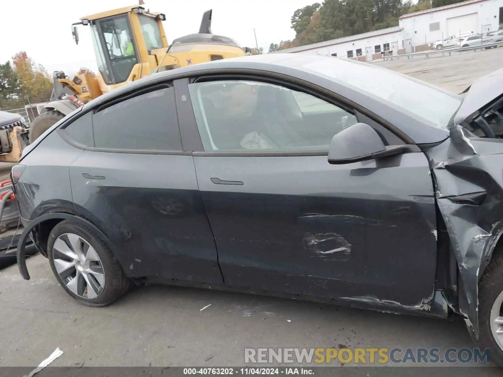 13 Photograph of a damaged car 7SAYGDEE6RA247824 TESLA MODEL Y 2024