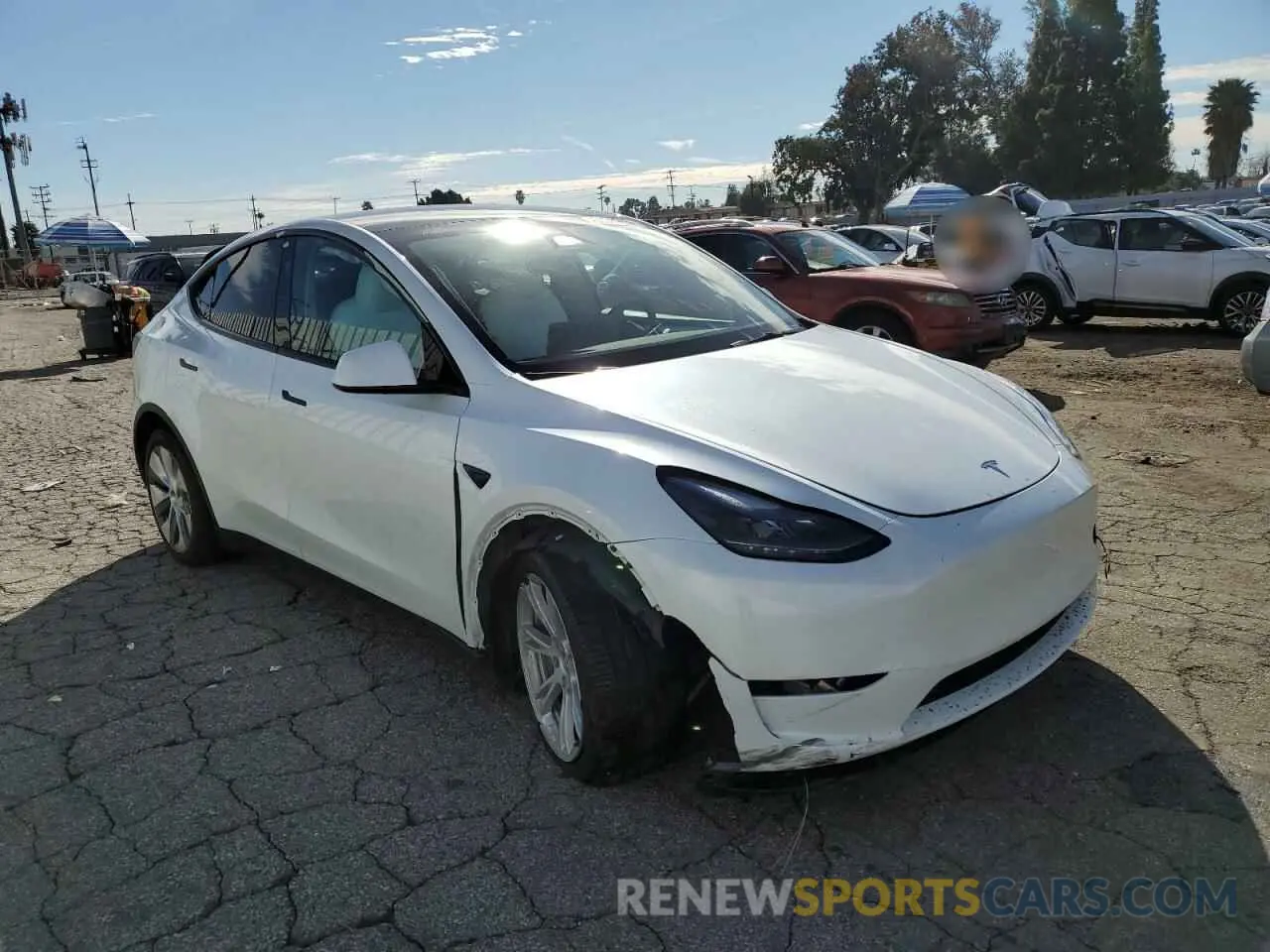 4 Photograph of a damaged car 7SAYGDEE6RA250657 TESLA MODEL Y 2024