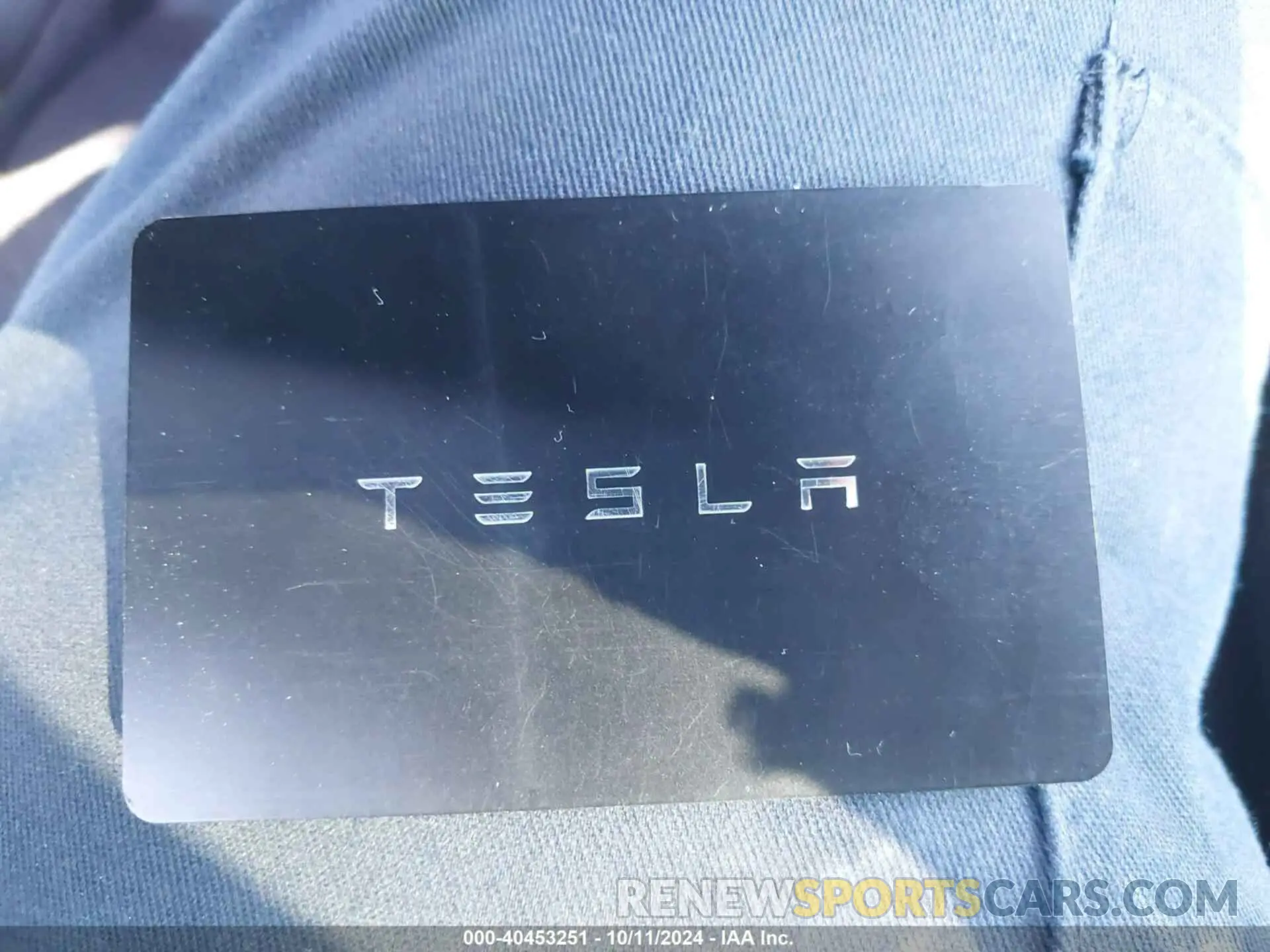 11 Photograph of a damaged car 7SAYGDEE6RA269709 TESLA MODEL Y 2024