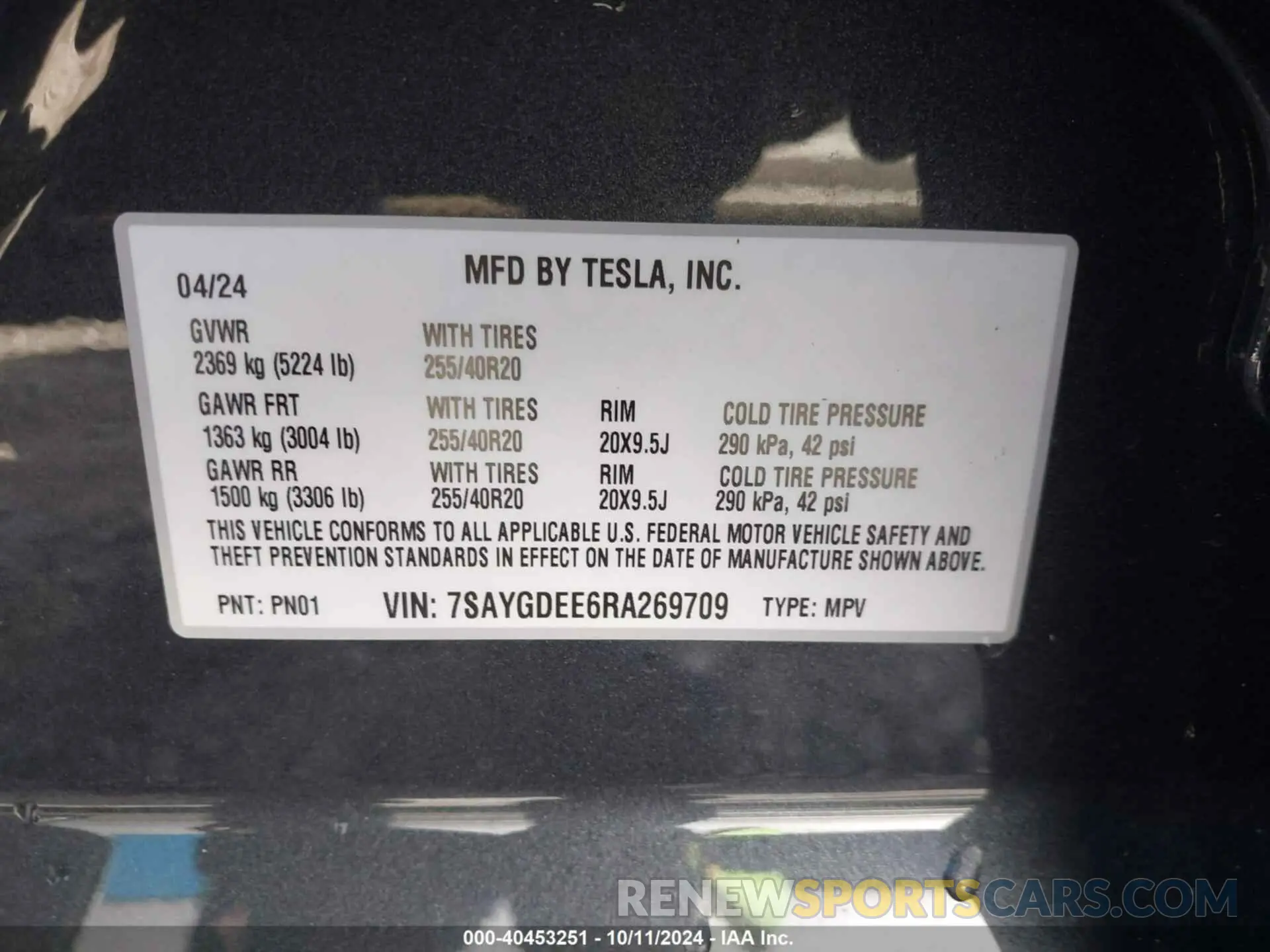 9 Photograph of a damaged car 7SAYGDEE6RA269709 TESLA MODEL Y 2024