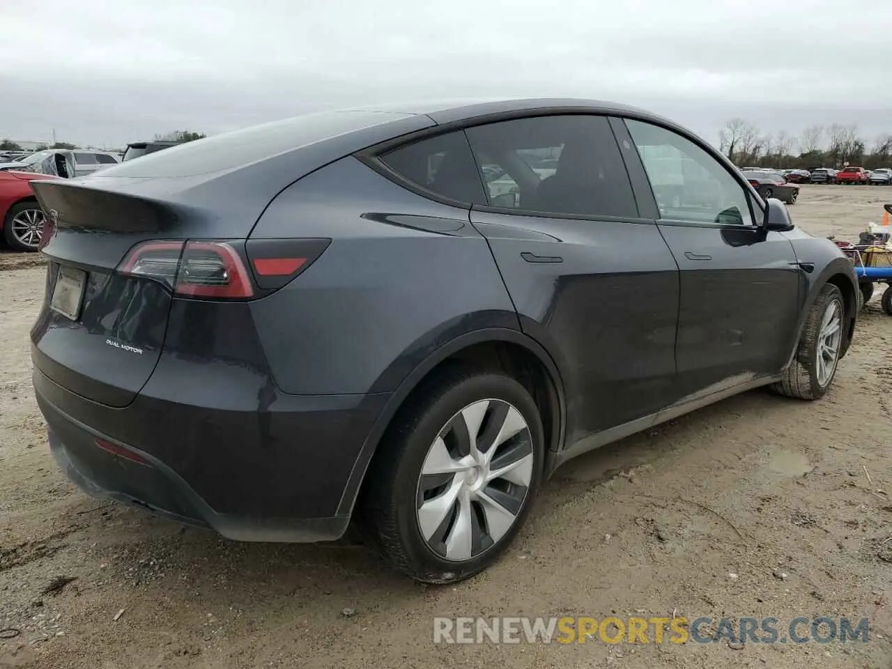 3 Photograph of a damaged car 7SAYGDEE6RA271654 TESLA MODEL Y 2024