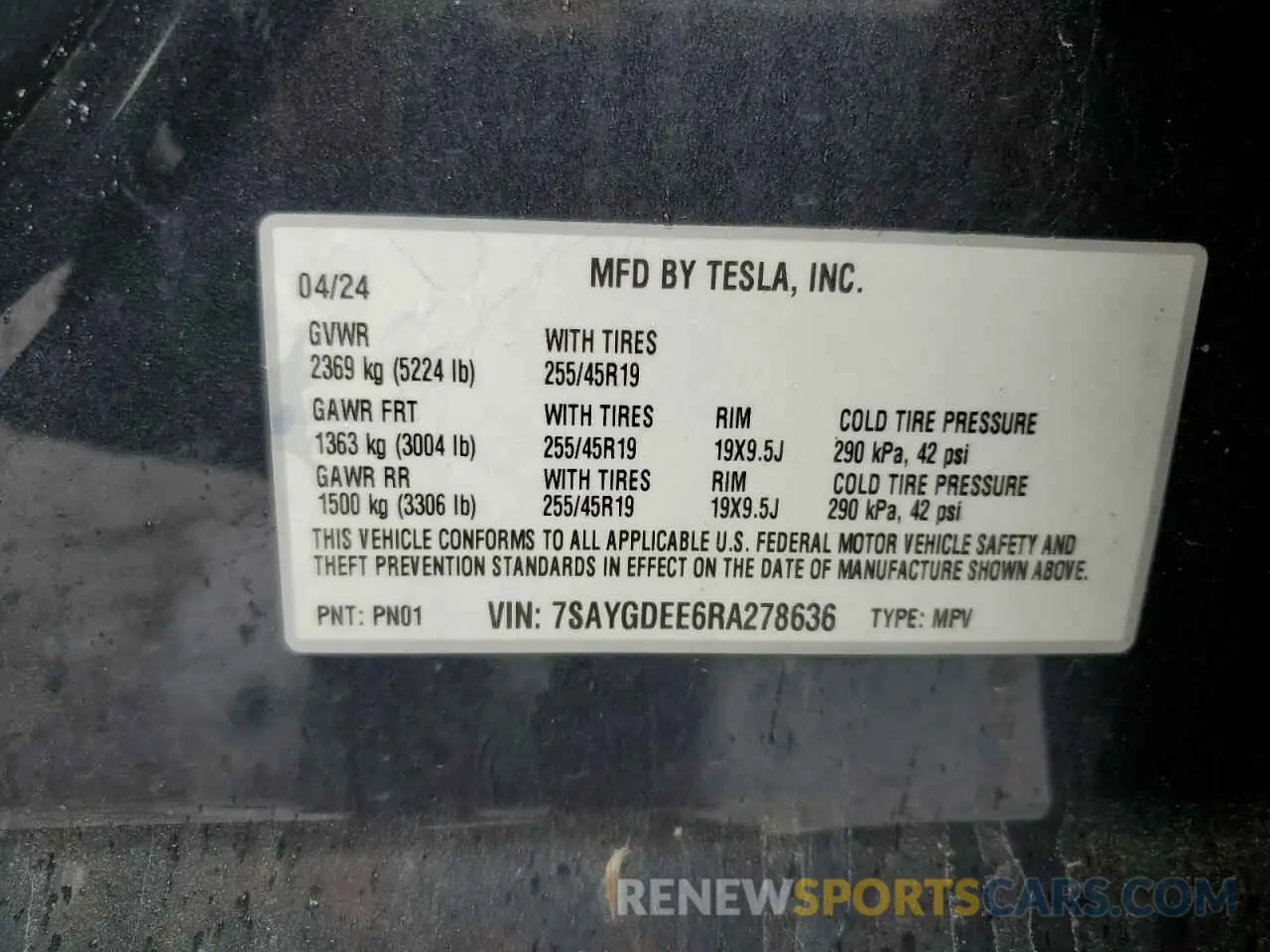 12 Photograph of a damaged car 7SAYGDEE6RA278636 TESLA MODEL Y 2024