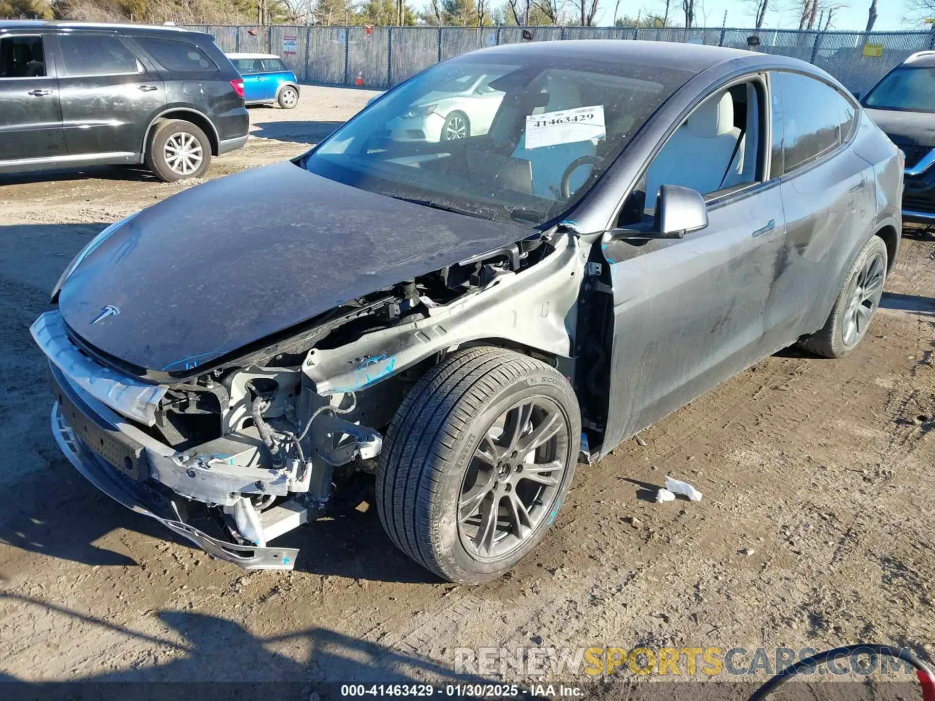 2 Photograph of a damaged car 7SAYGDEE6RA321453 TESLA MODEL Y 2024