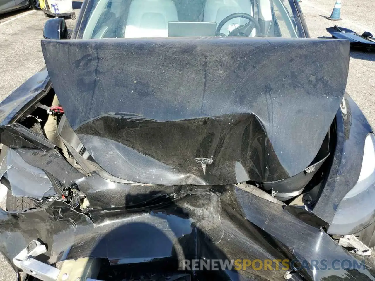12 Photograph of a damaged car 7SAYGDEE6RF027408 TESLA MODEL Y 2024