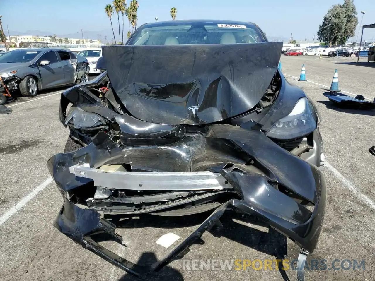 5 Photograph of a damaged car 7SAYGDEE6RF027408 TESLA MODEL Y 2024