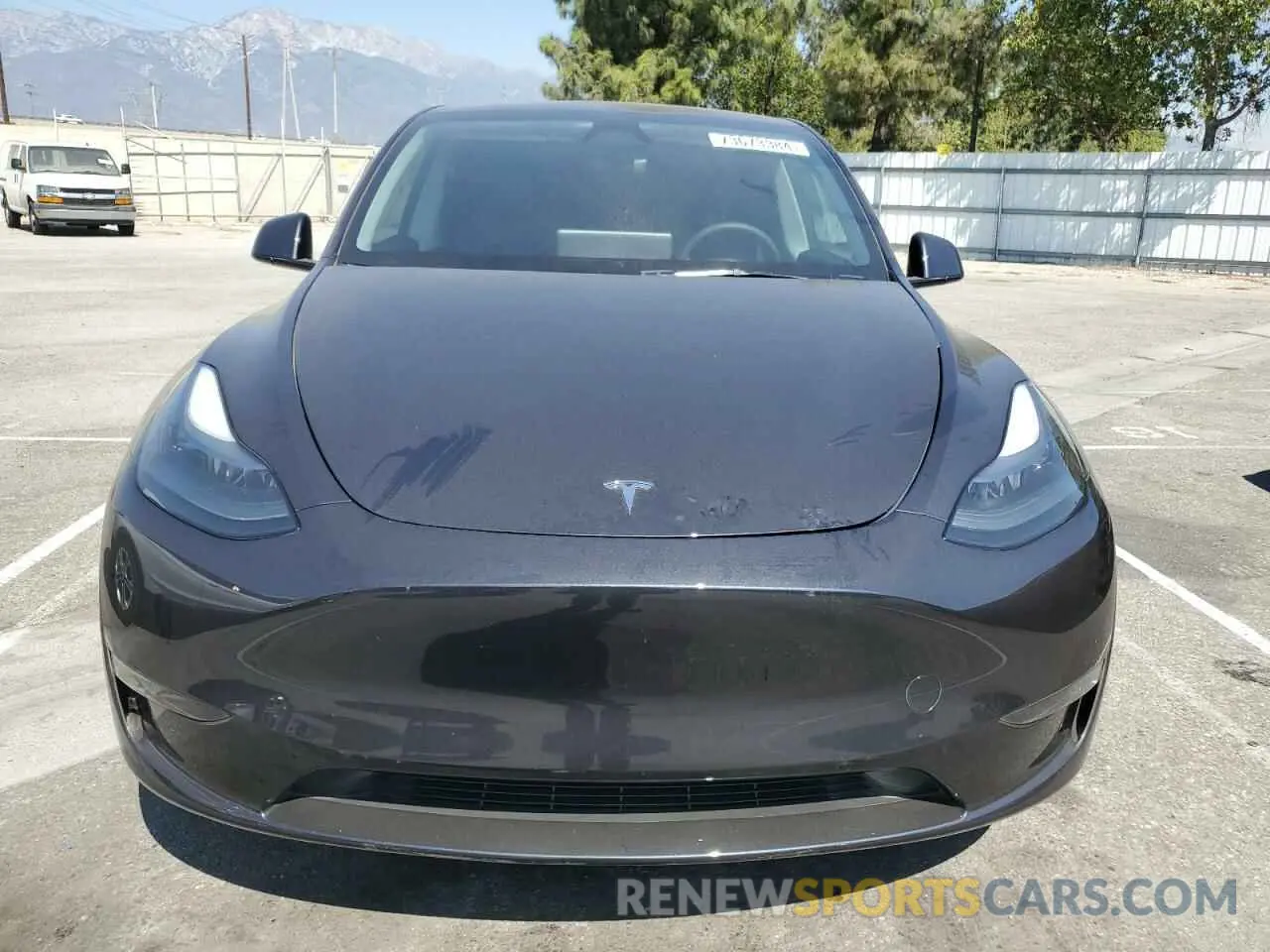 5 Photograph of a damaged car 7SAYGDEE6RF069383 TESLA MODEL Y 2024