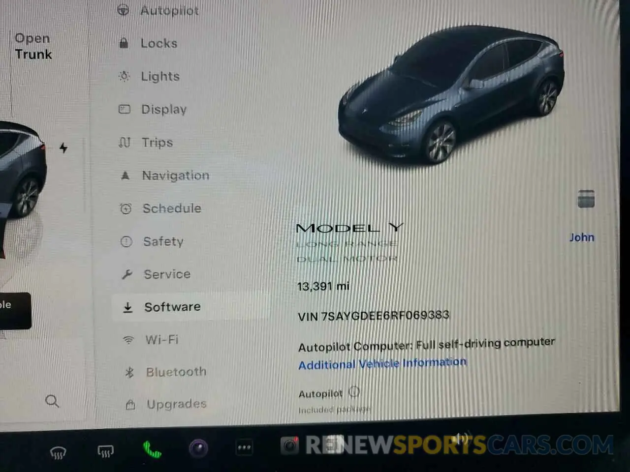 9 Photograph of a damaged car 7SAYGDEE6RF069383 TESLA MODEL Y 2024