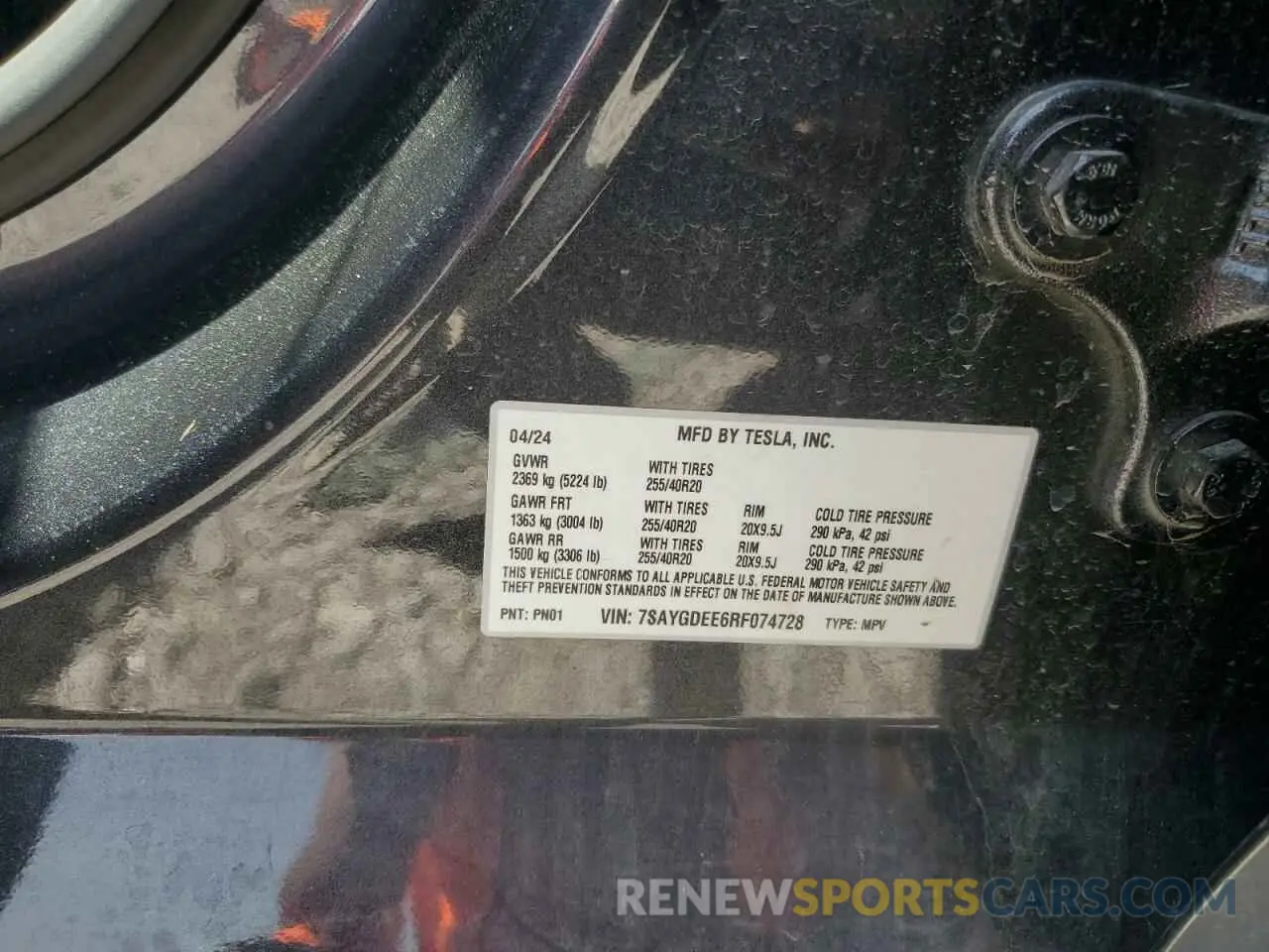 13 Photograph of a damaged car 7SAYGDEE6RF074728 TESLA MODEL Y 2024