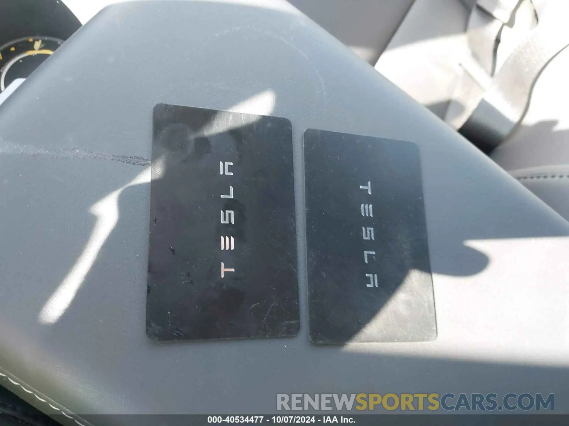 11 Photograph of a damaged car 7SAYGDEE6RF088130 TESLA MODEL Y 2024