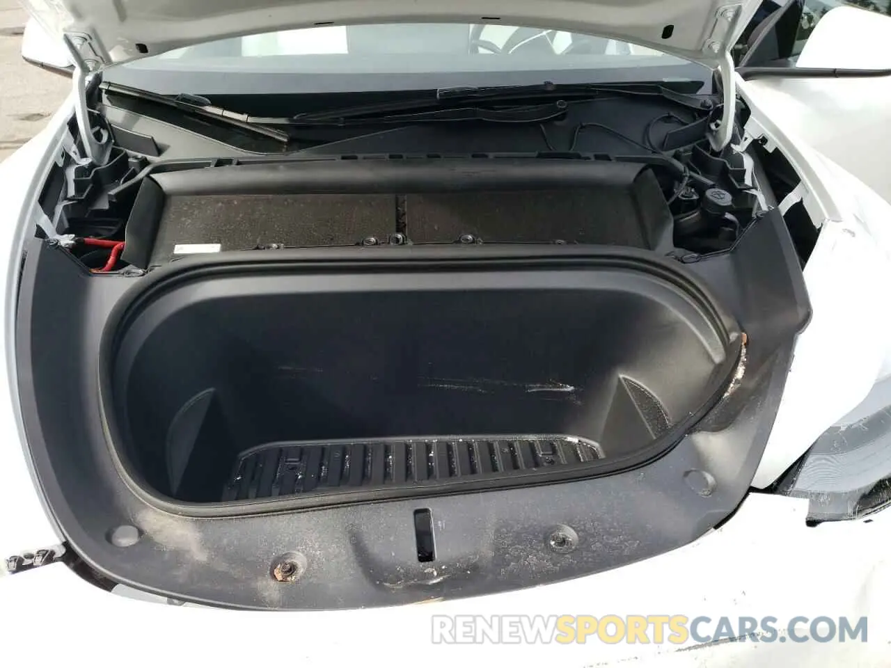 12 Photograph of a damaged car 7SAYGDEE6RF114547 TESLA MODEL Y 2024