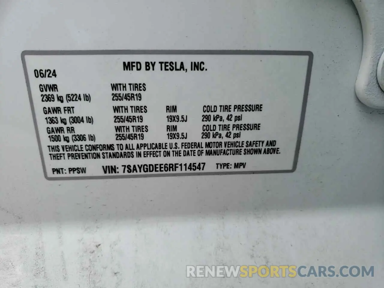 14 Photograph of a damaged car 7SAYGDEE6RF114547 TESLA MODEL Y 2024