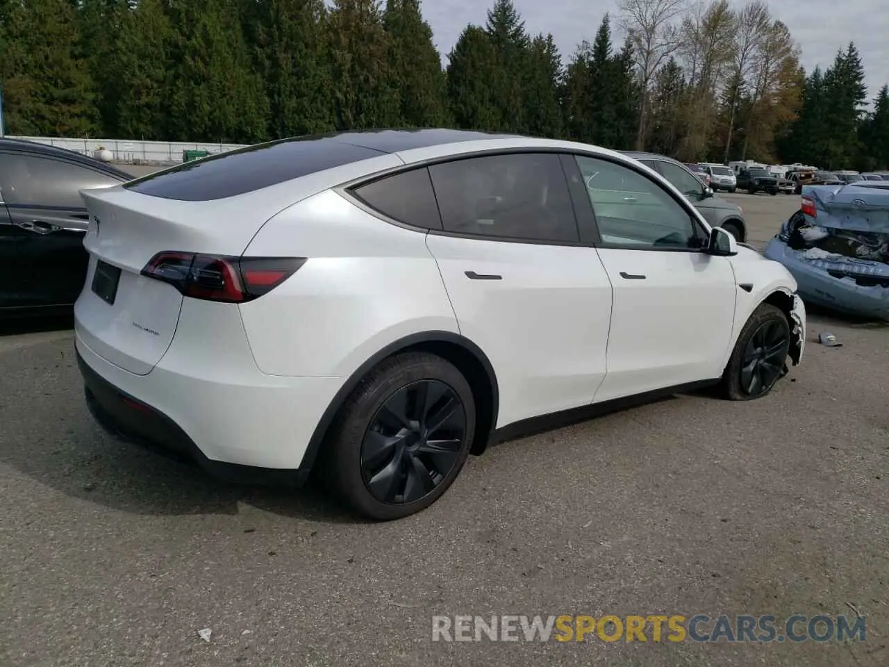 3 Photograph of a damaged car 7SAYGDEE6RF114547 TESLA MODEL Y 2024