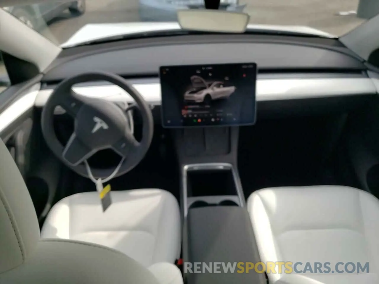 8 Photograph of a damaged car 7SAYGDEE6RF114547 TESLA MODEL Y 2024