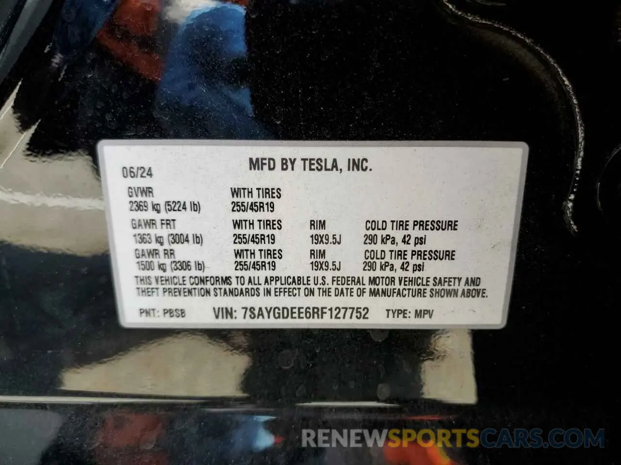 12 Photograph of a damaged car 7SAYGDEE6RF127752 TESLA MODEL Y 2024