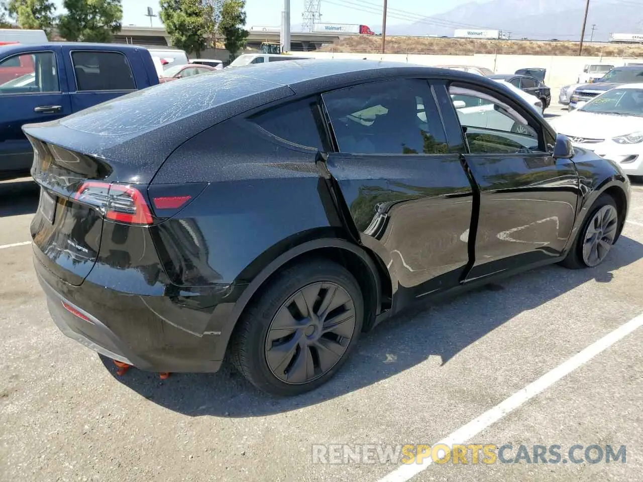 3 Photograph of a damaged car 7SAYGDEE6RF127752 TESLA MODEL Y 2024