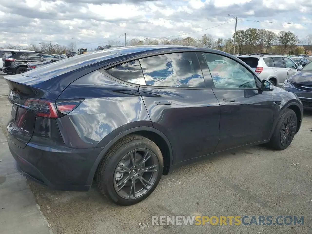 3 Photograph of a damaged car 7SAYGDEE6RF161464 TESLA MODEL Y 2024