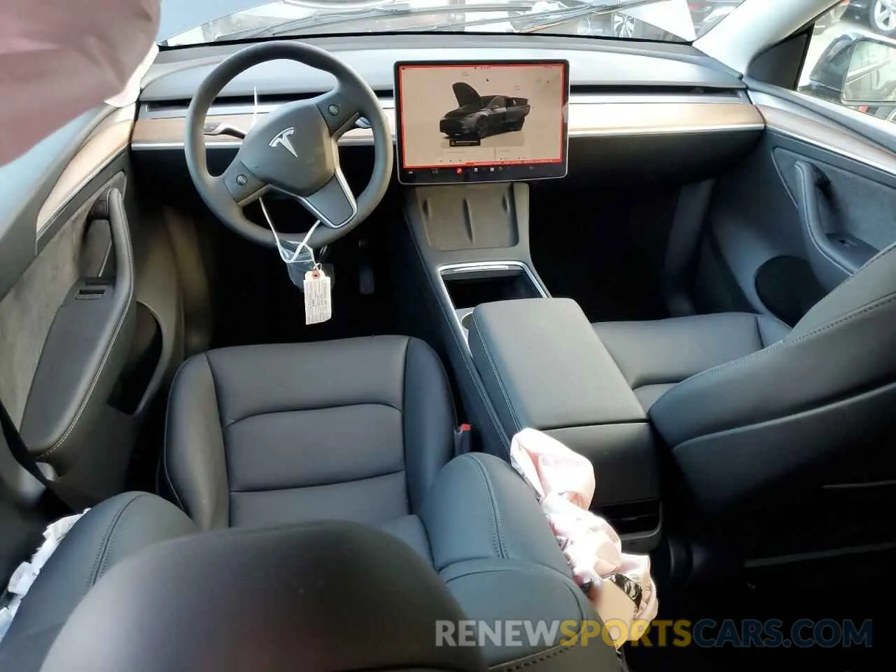 8 Photograph of a damaged car 7SAYGDEE6RF161464 TESLA MODEL Y 2024
