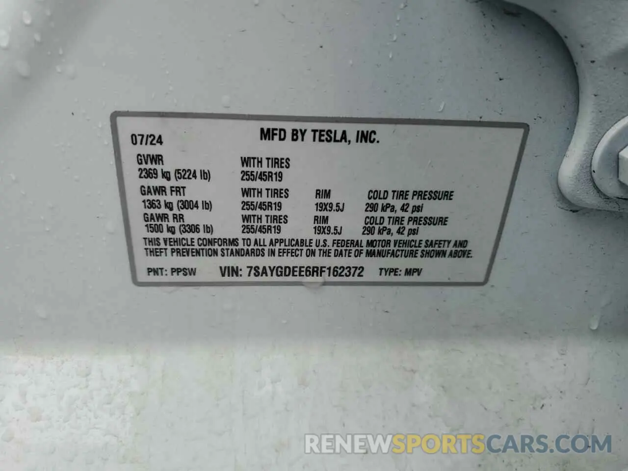 12 Photograph of a damaged car 7SAYGDEE6RF162372 TESLA MODEL Y 2024
