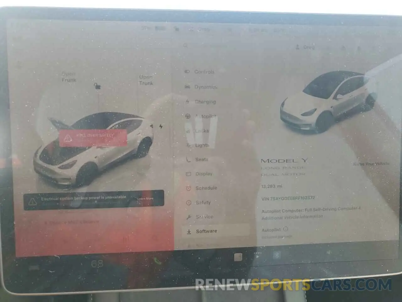 9 Photograph of a damaged car 7SAYGDEE6RF162372 TESLA MODEL Y 2024