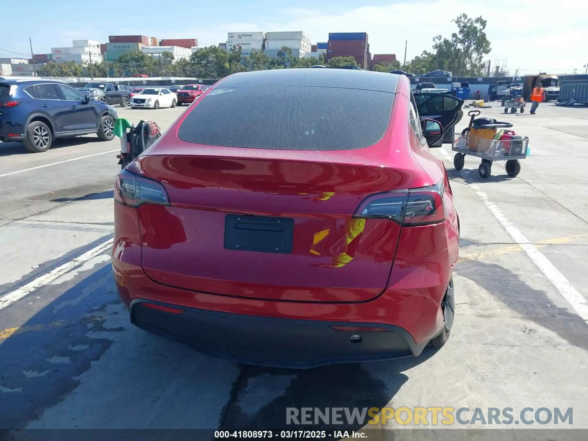 16 Photograph of a damaged car 7SAYGDEE6RF190947 TESLA MODEL Y 2024