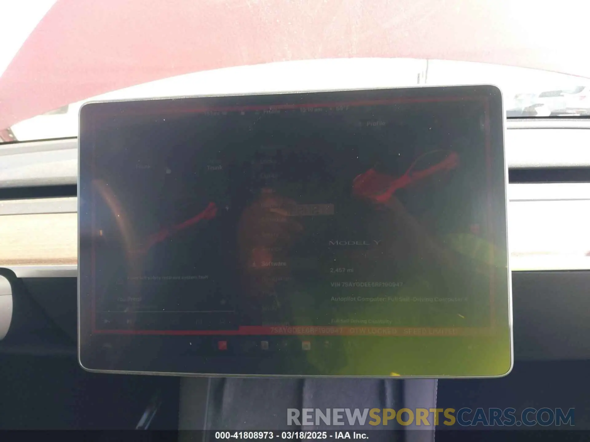 18 Photograph of a damaged car 7SAYGDEE6RF190947 TESLA MODEL Y 2024
