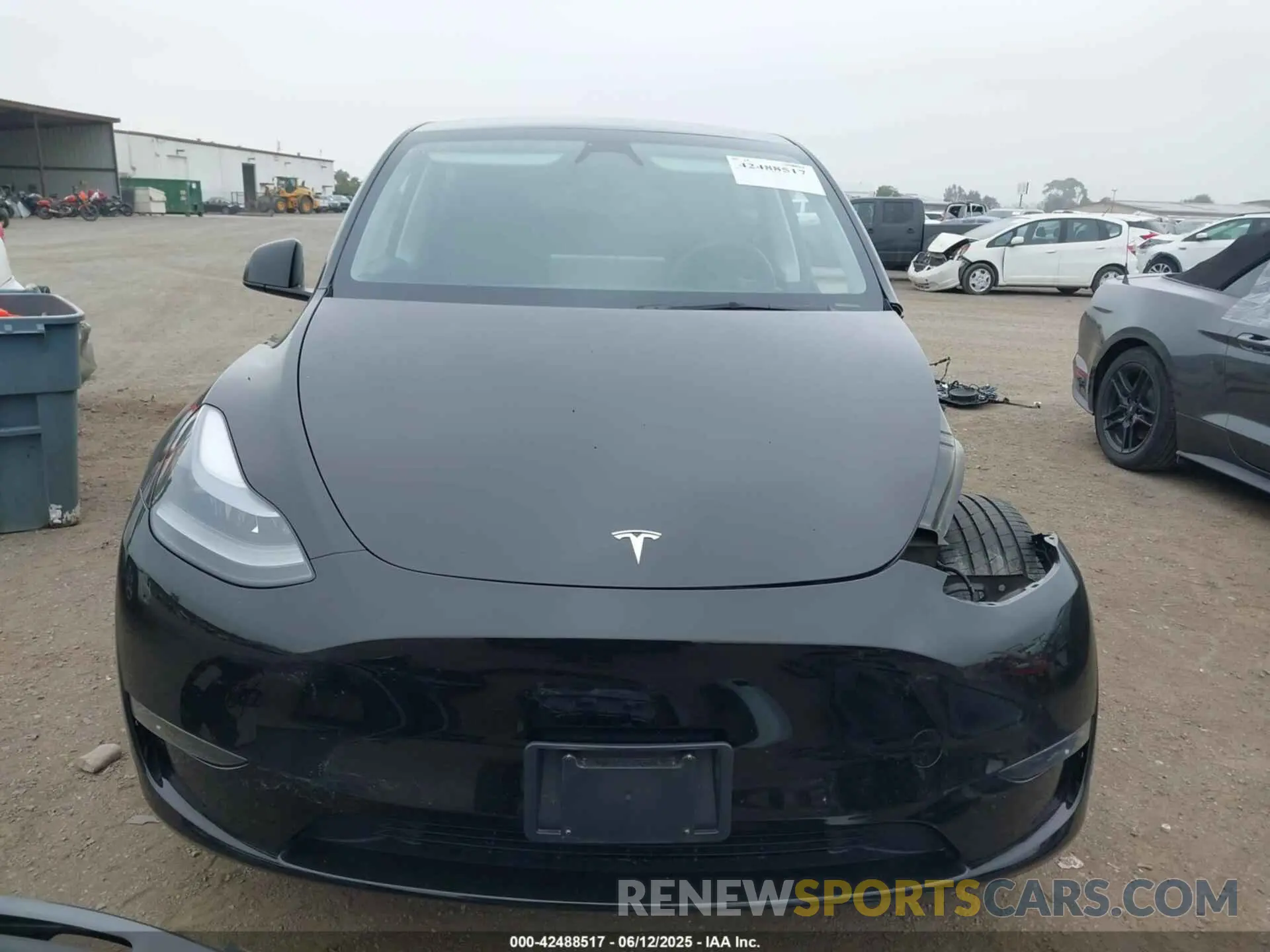11 Photograph of a damaged car 7SAYGDEE7RA236864 TESLA MODEL Y 2024
