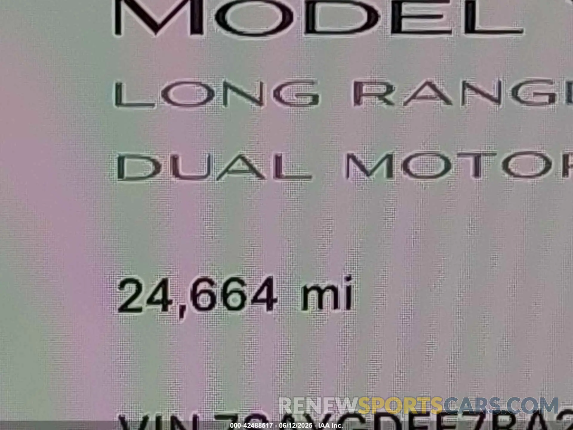 14 Photograph of a damaged car 7SAYGDEE7RA236864 TESLA MODEL Y 2024