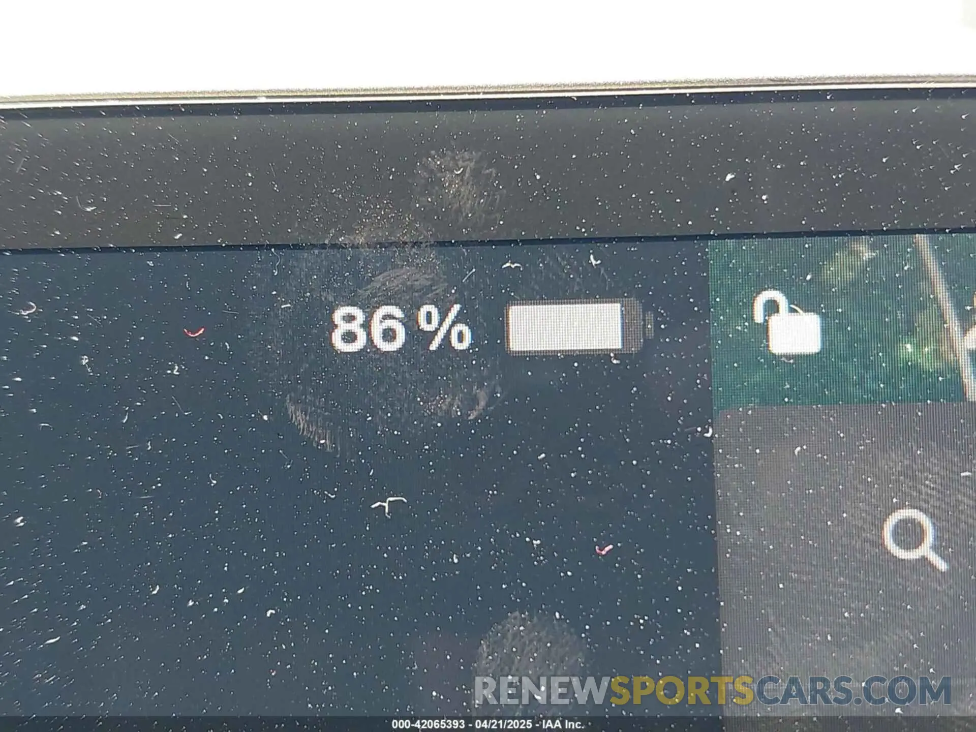 17 Photograph of a damaged car 7SAYGDEE7RA240977 TESLA MODEL Y 2024