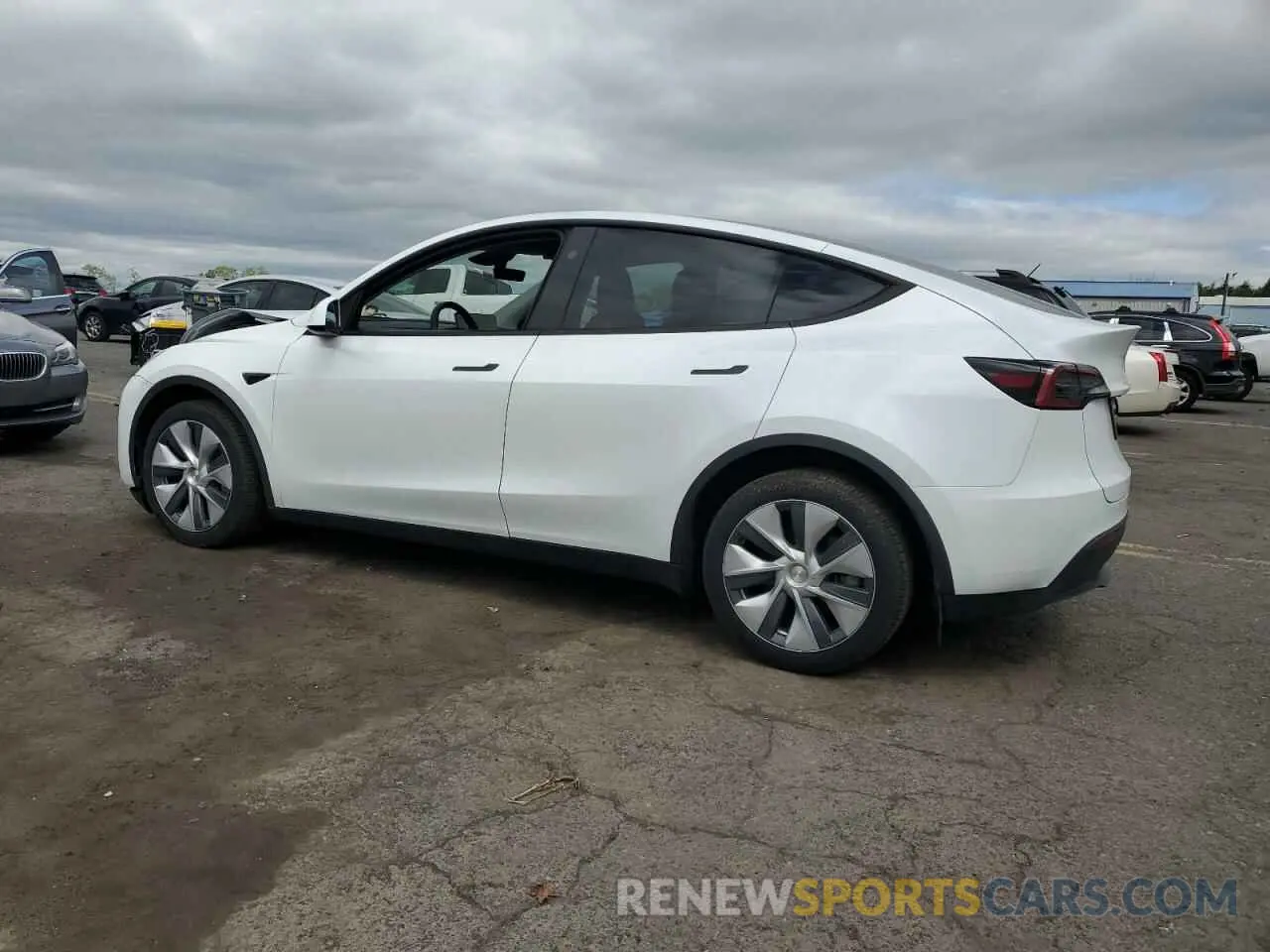 2 Photograph of a damaged car 7SAYGDEE7RA251624 TESLA MODEL Y 2024