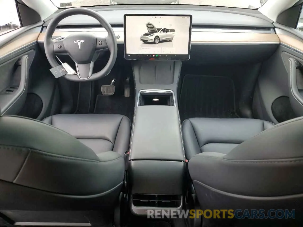 8 Photograph of a damaged car 7SAYGDEE7RA251624 TESLA MODEL Y 2024
