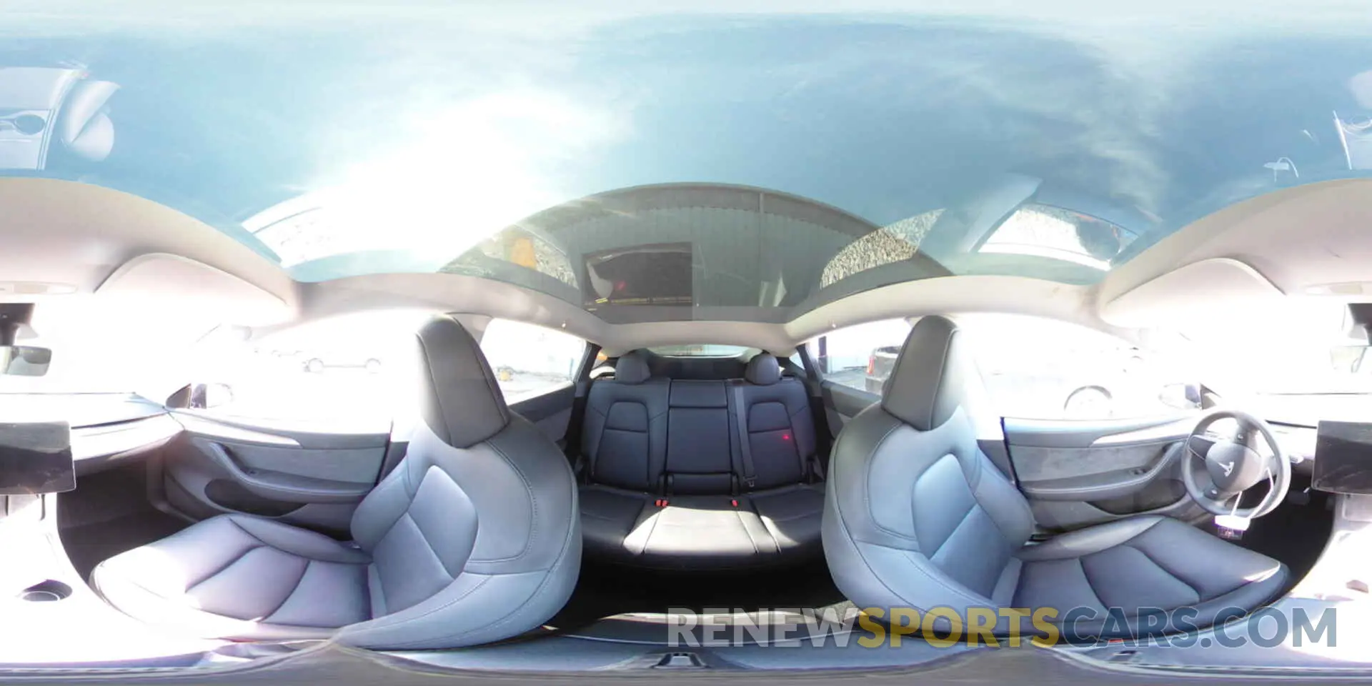 15 Photograph of a damaged car 7SAYGDEE7RA307013 TESLA MODEL Y 2024