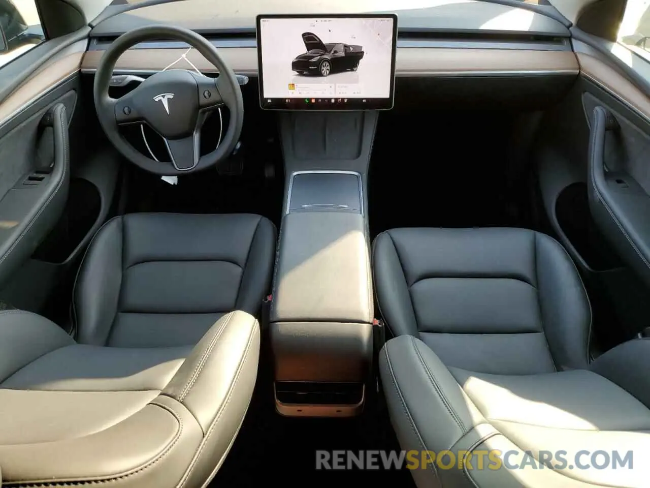 8 Photograph of a damaged car 7SAYGDEE7RF007992 TESLA MODEL Y 2024