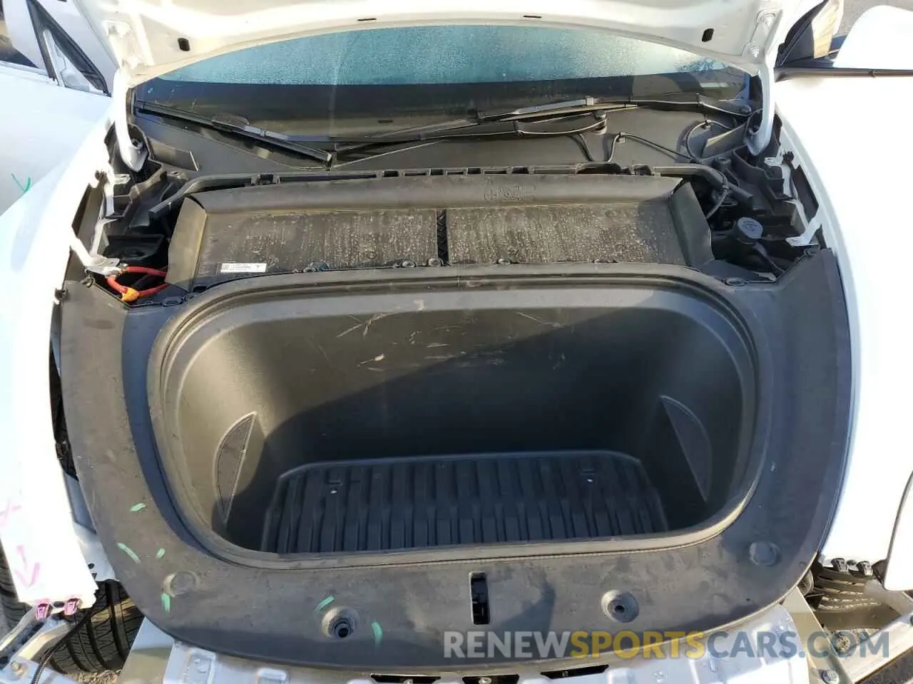 11 Photograph of a damaged car 7SAYGDEE7RF068890 TESLA MODEL Y 2024