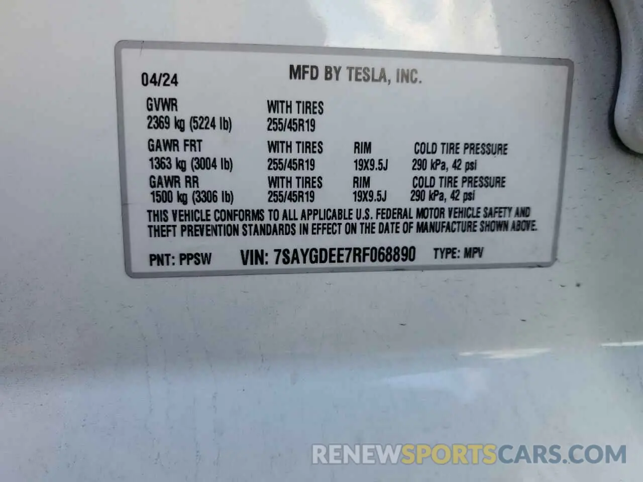 13 Photograph of a damaged car 7SAYGDEE7RF068890 TESLA MODEL Y 2024